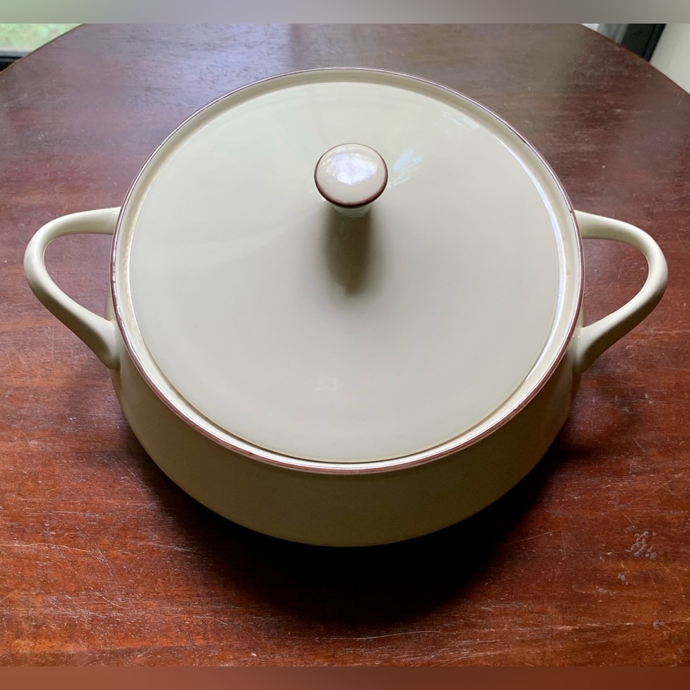 Vintage Countryside Stoneware Collection Covered Casserole Serving Dish MCM